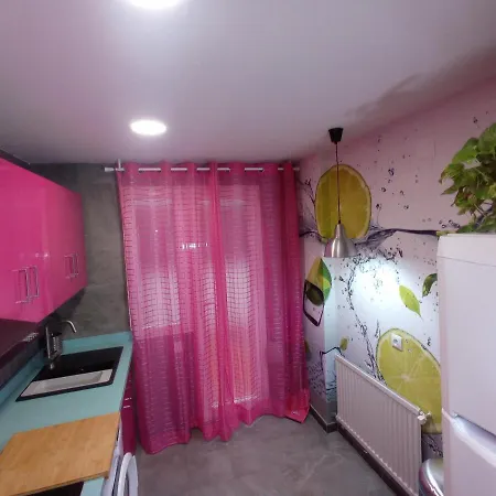 Vut P&k Houses Calefaccion 아파트 *